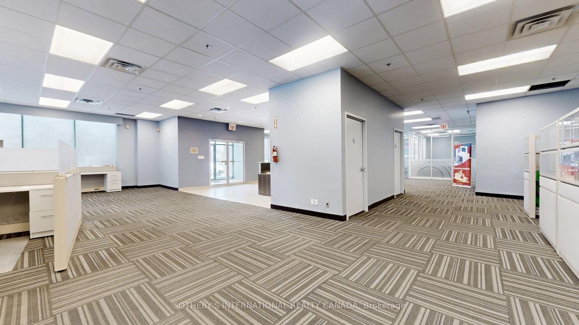 180 Traders Boulevard E Mississauga Ontario Canada Lease commercial Juan Zapata Royal LePage Real Estate Services Ltd., Brokerage*