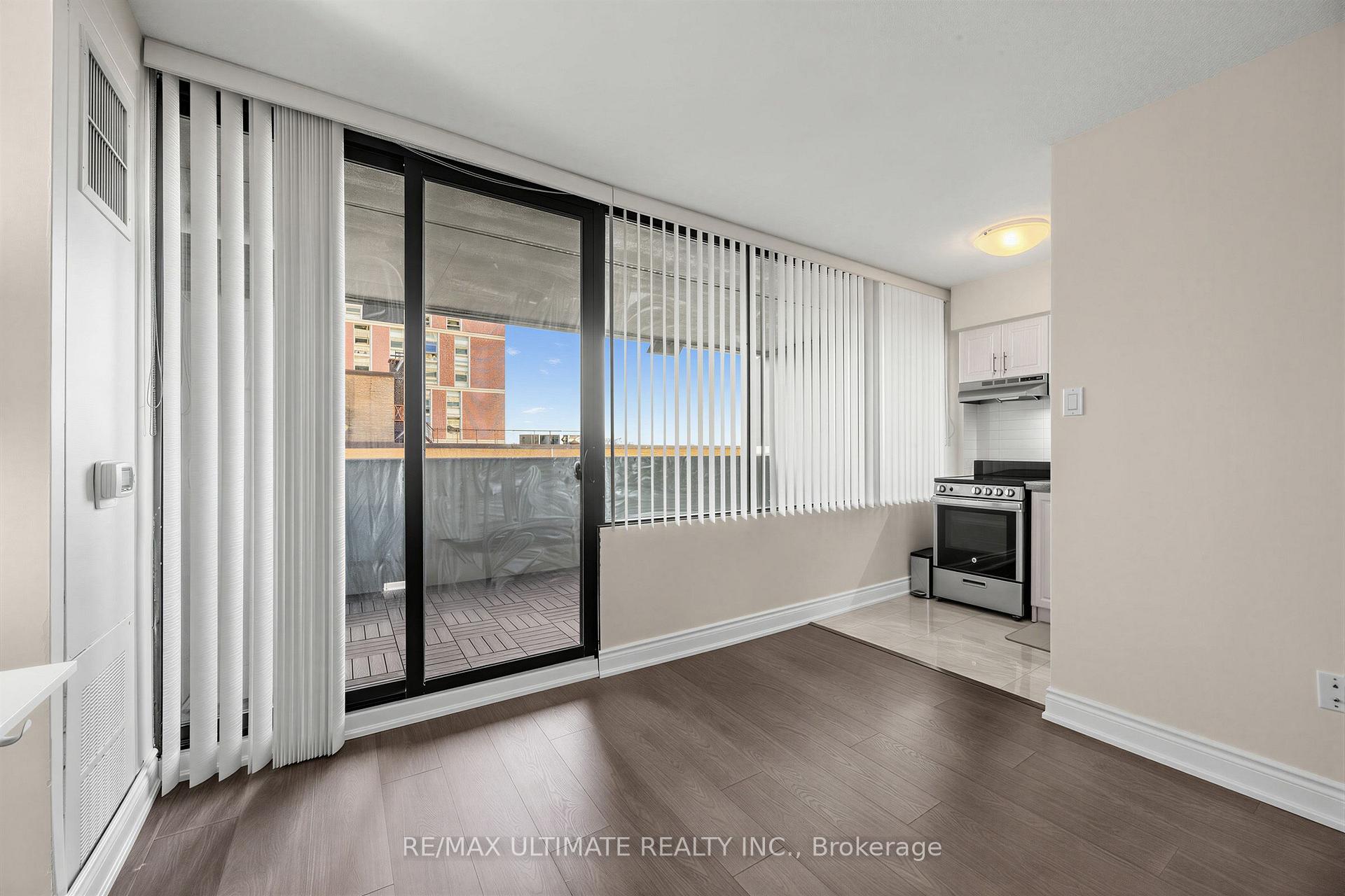603 - 720 Spadina Avenue Toronto Ontario Canada Rent residential Gilbert Lopes RE/MAX Ultimate Realty, Brokerage *