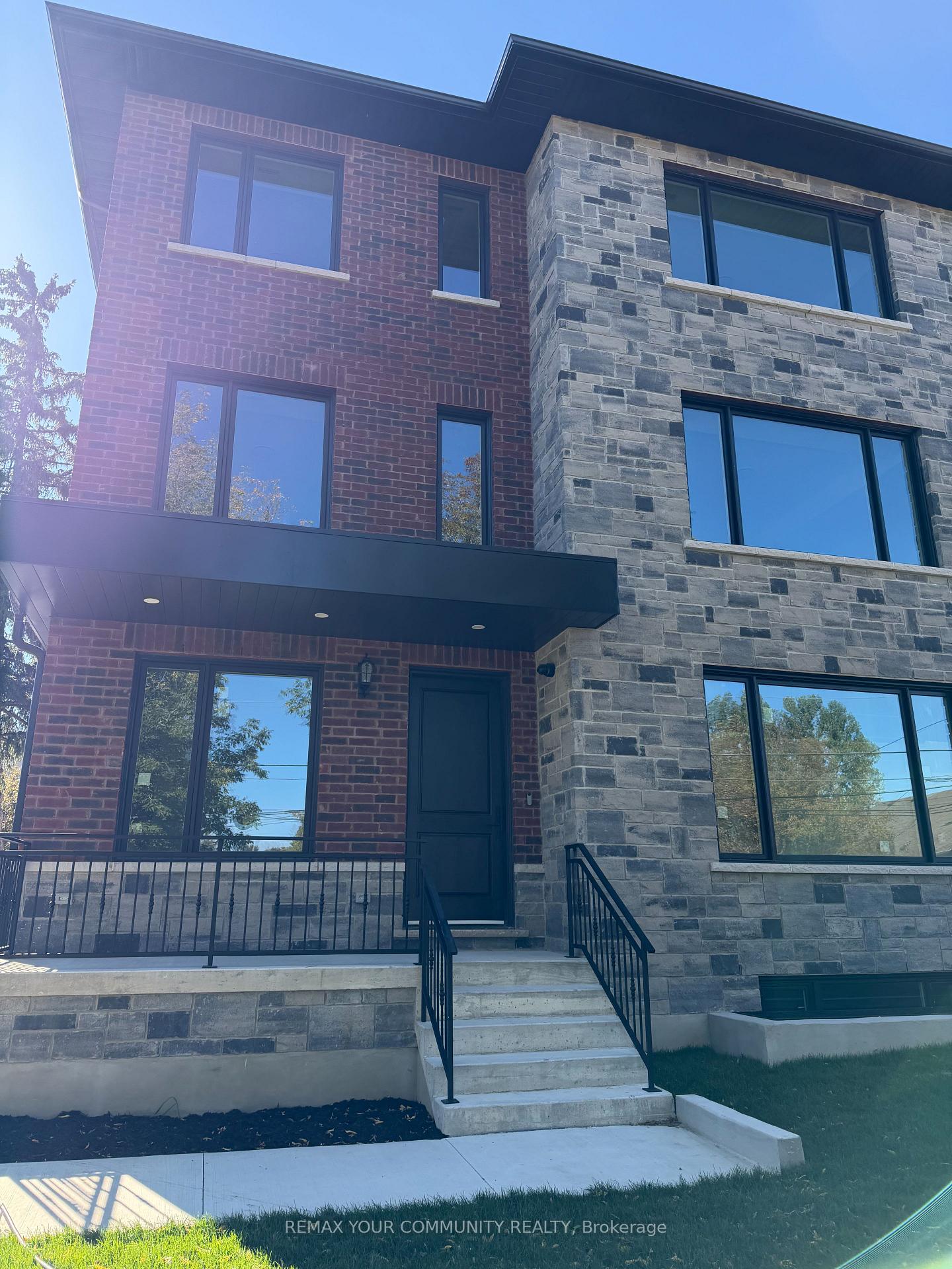 2 - 25 Oxford Street Richmond Hill Ontario Canada Rent residential Rohani Ramdhine Re/Max Your Community Realty, Brokerage