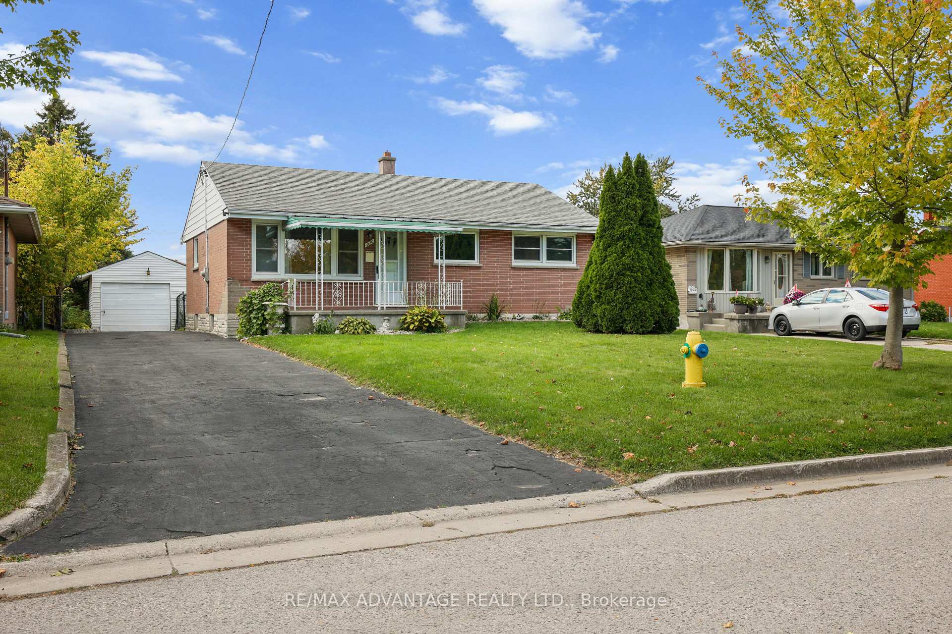1920 Duluth Crescent London East Ontario Canada Sale residential Mike Van Steensel RE/MAX Advantage Realty Ltd., Brokerage*