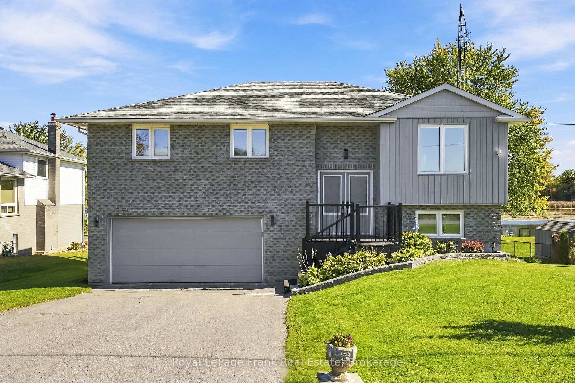 20915 Brunon Avenue Kawartha Lakes Ontario Canada Sale residential Grant Lucas Royal Lepage Frank Real Estate, Brokerage*