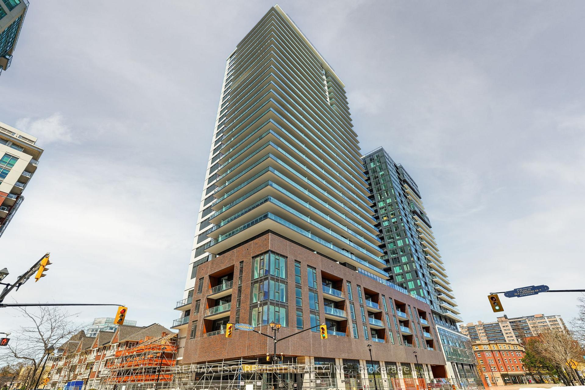 1106 - 2075 Lakeshore Road Burlington Ontario Canada Rent residential   AKARAT Group Inc.