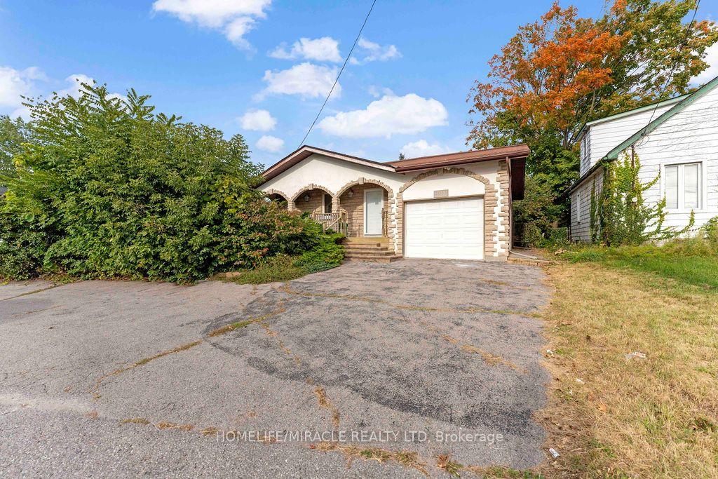 2033 Simcoe Street N Oshawa Ontario Canada Rent residential Ajit Pandit HomeLife/Miracle Realty Ltd., Brokerage *