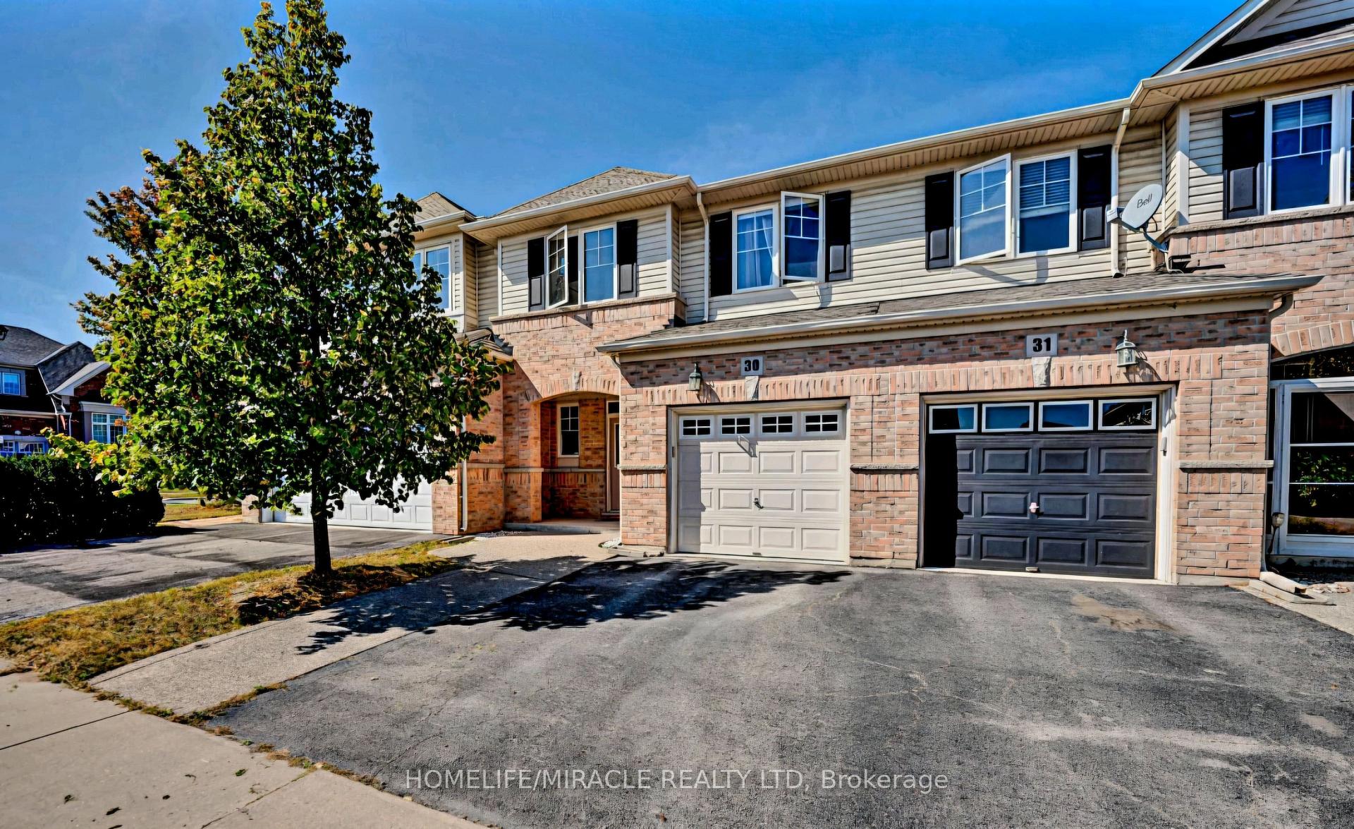 30 - 3275 Stalybridge Drive Oakville Ontario Canada Rent residential Mario Angel HomeLife/Miracle Realty Ltd., Brokerage *