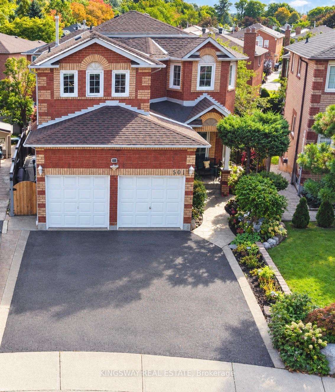 501 Ashprior Avenue Mississauga Ontario Canada Sale residential Iwona Rembacz Kingsway Real Estate Brokerage*