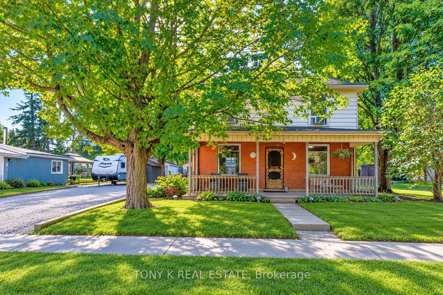 113 Freelton Road Hamilton Ontario Canada Sale residential   Canfin Realty Services Inc.