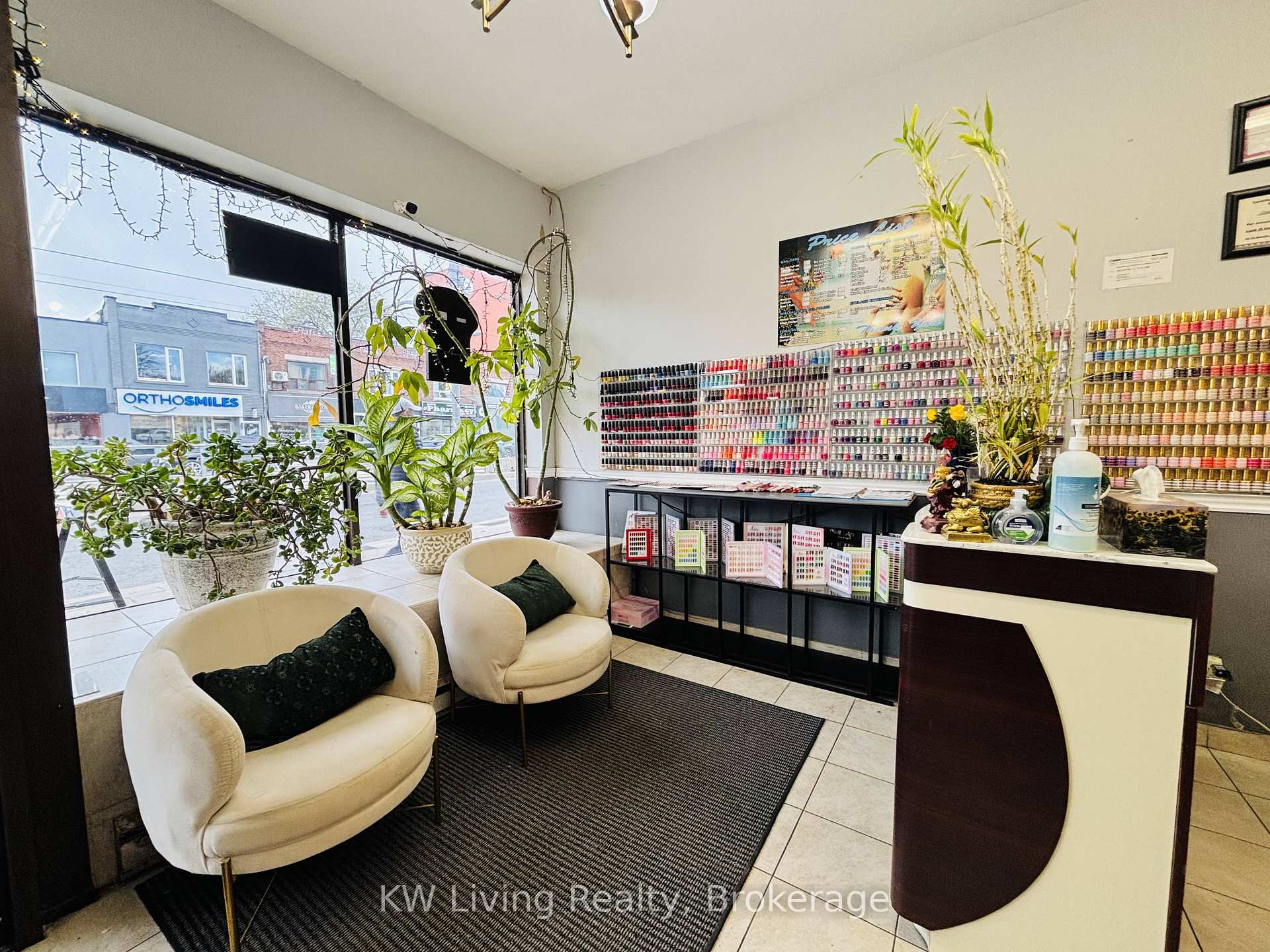 694 St Clair Avenue W Toronto Ontario Canada Sale commercial   MOVETA REALTY INC., Brokerage*
