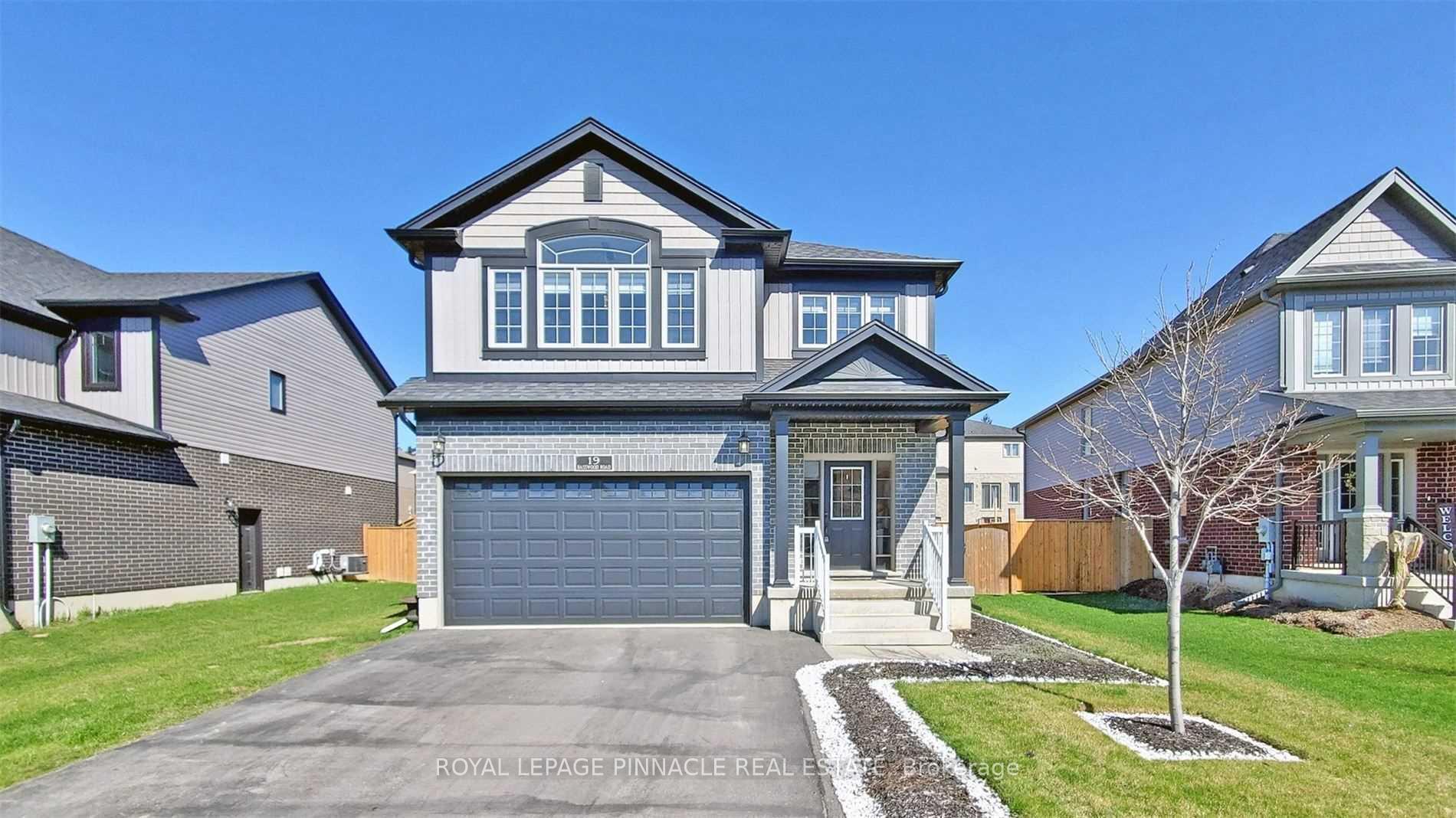 19 Basswood Road Norfolk Ontario Canada Sale residential Faris Al-Hoyidy Royal LePage Pinnacle Real Estate, Brokerage*