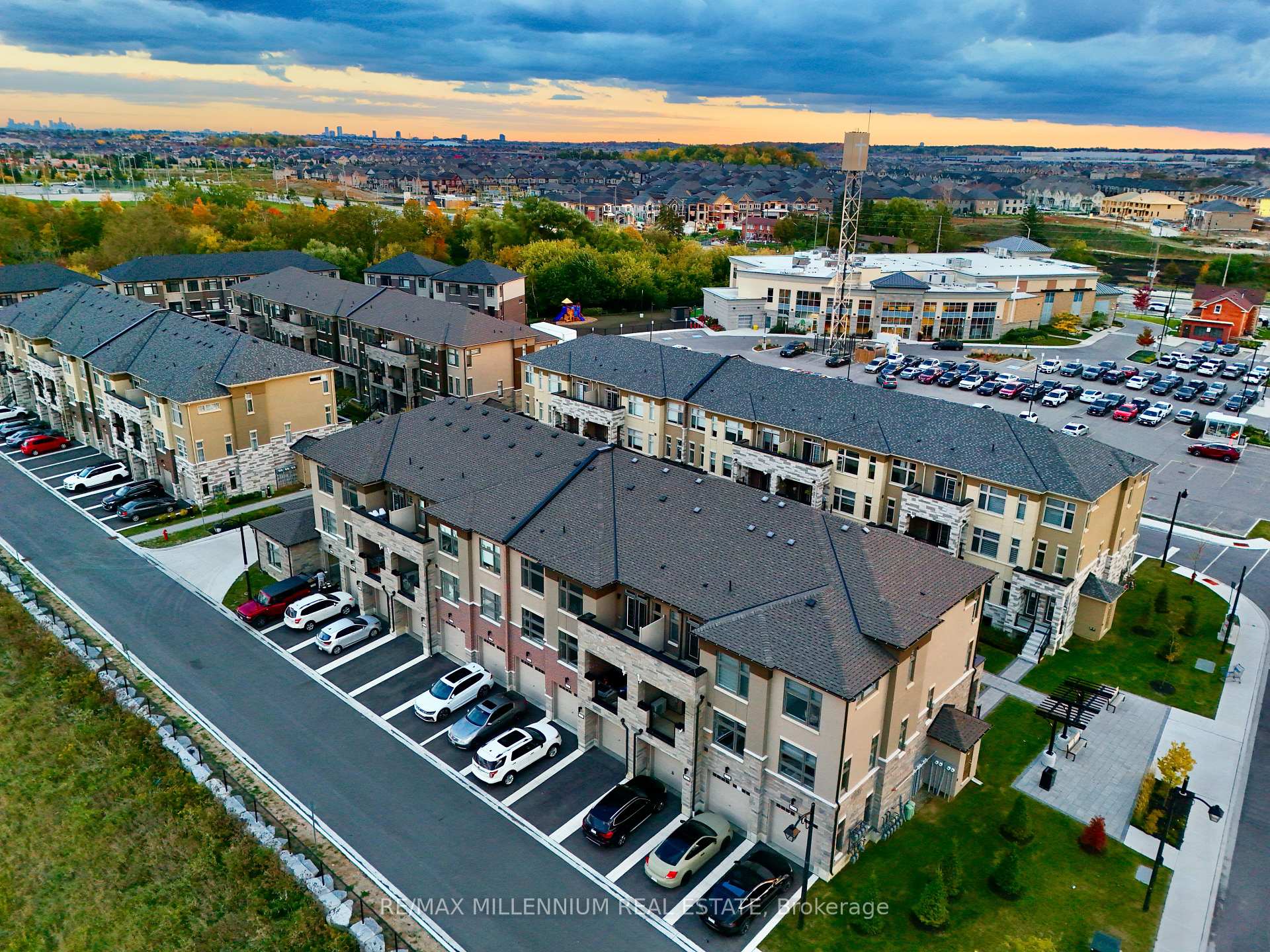 21 - 45 Fieldridge Crescent Brampton Ontario Canada Sale residential Bass Sivalingam RE/MAX Millennium Real Estate, Brokerage*