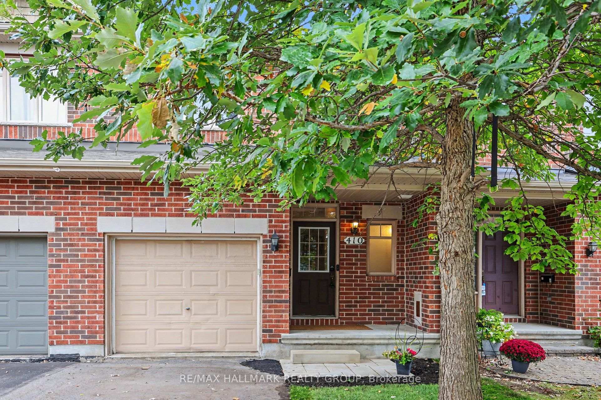 410 Sultan Street Ottawa Ontario Canada Sale residential Angelika Rosato Right at Home Realty, Brokerage*