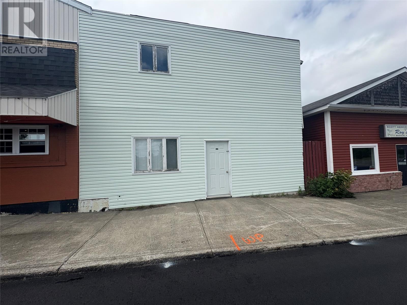 152 Main Street Grand Falls Windsor Newfoundland And Labrador Canada Sale commercial Ruby Manuel Royal LePage Atlantic Homestead