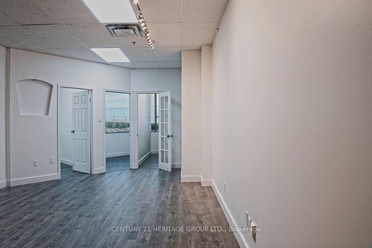 PH09 - 330 Highway 7 E Richmond Hill Ontario Canada Lease commercial Toronto Best Houses Century 21 Heritage Group Ltd. Brokerage*