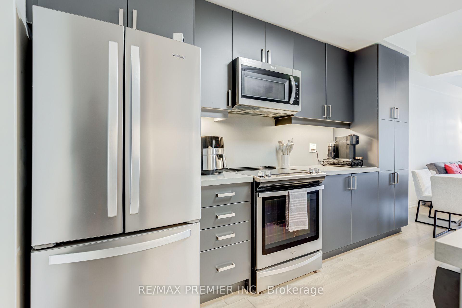 TH 5 - 1010 Portage Parkway Vaughan Ontario Canada Sale residential   The Irene Settino Team 