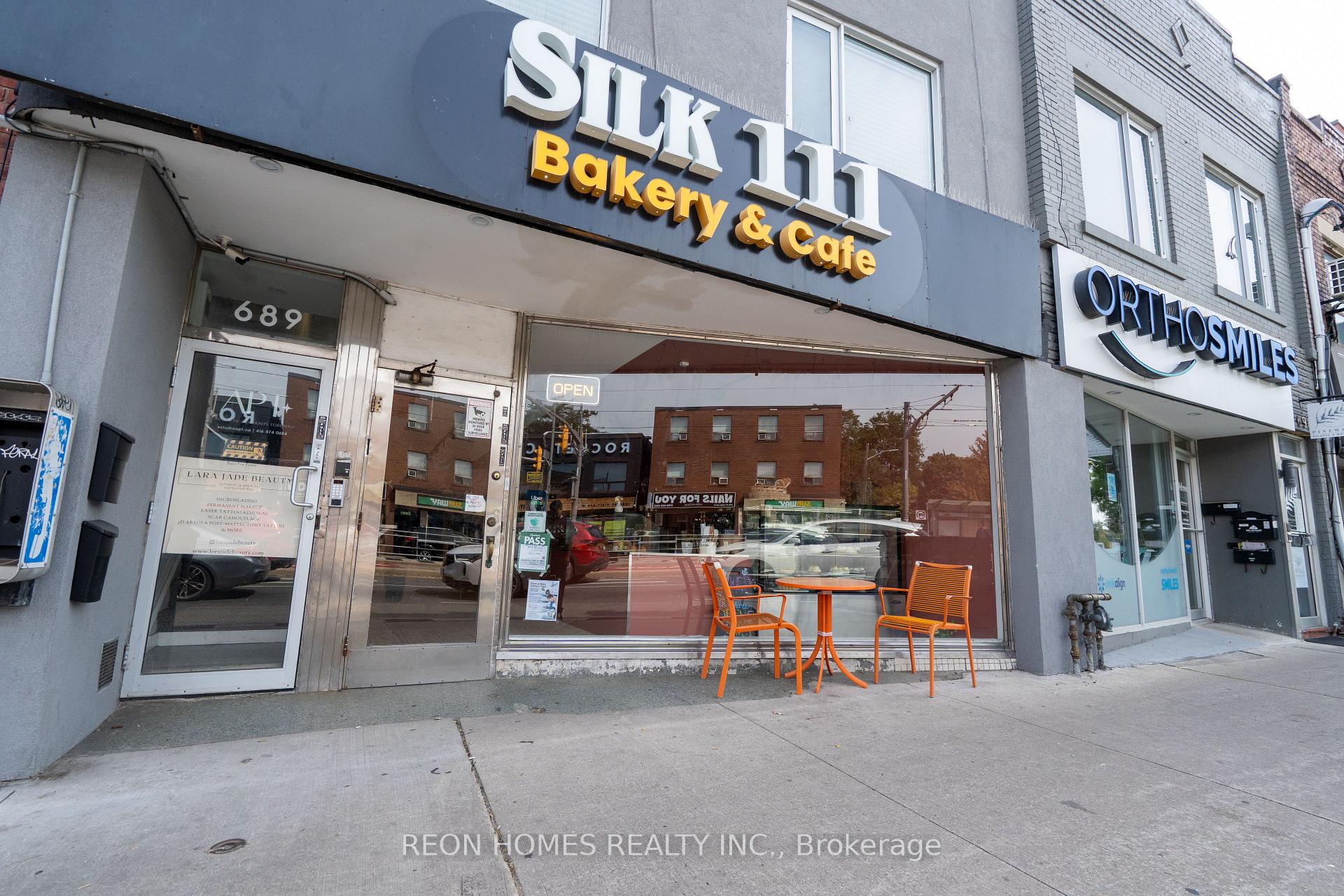 689 St Clair Avenue W Toronto Ontario Canada Sale commercial JEYANTHE SRITHARAN REON Homes Realty Inc., Brokerage*