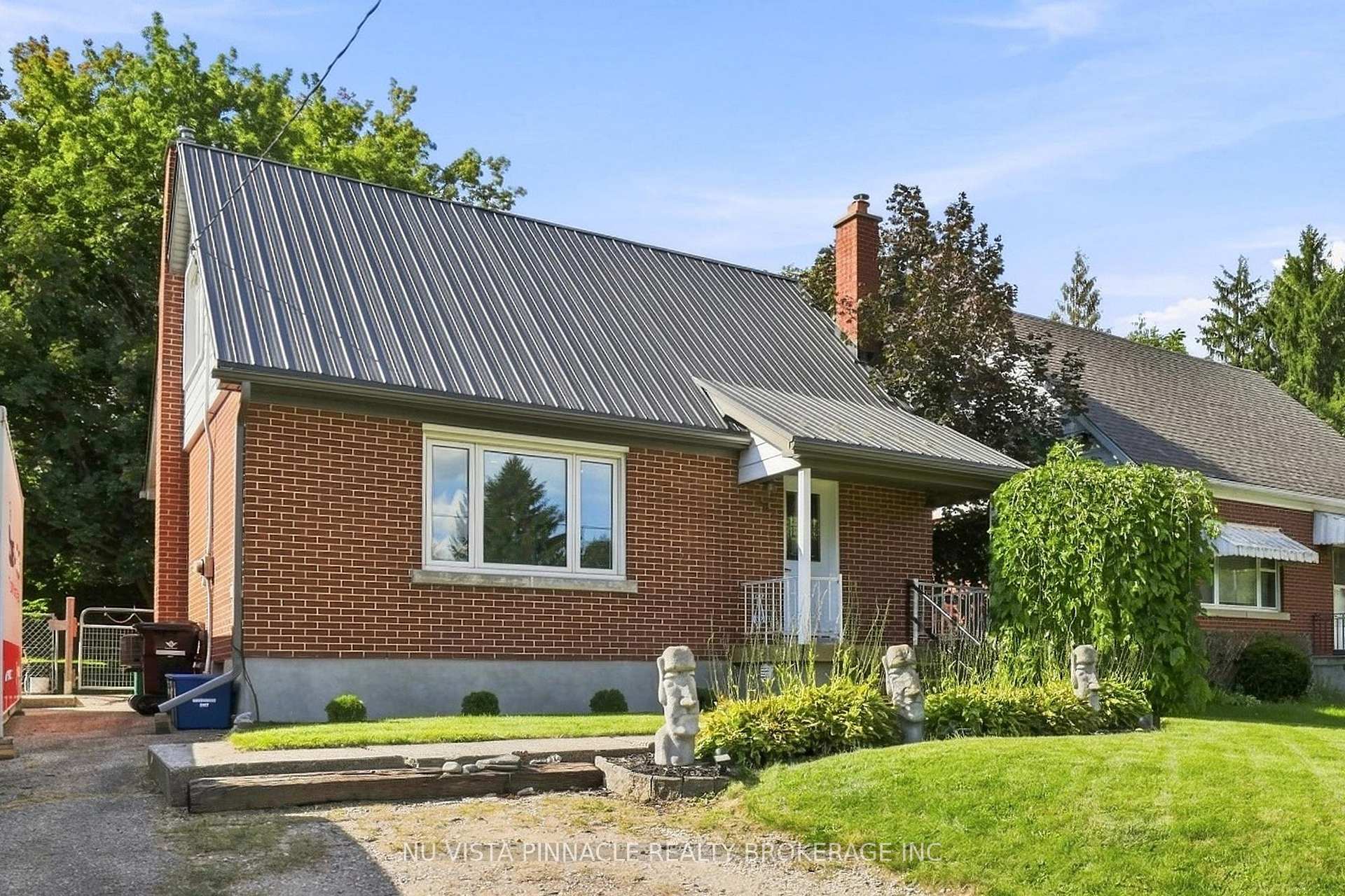 442 Grandview Avenue Wilmot Ontario Canada Sale residential Alim Yuksel Nu-Vista Pinnacle Realty Brokerage Inc.