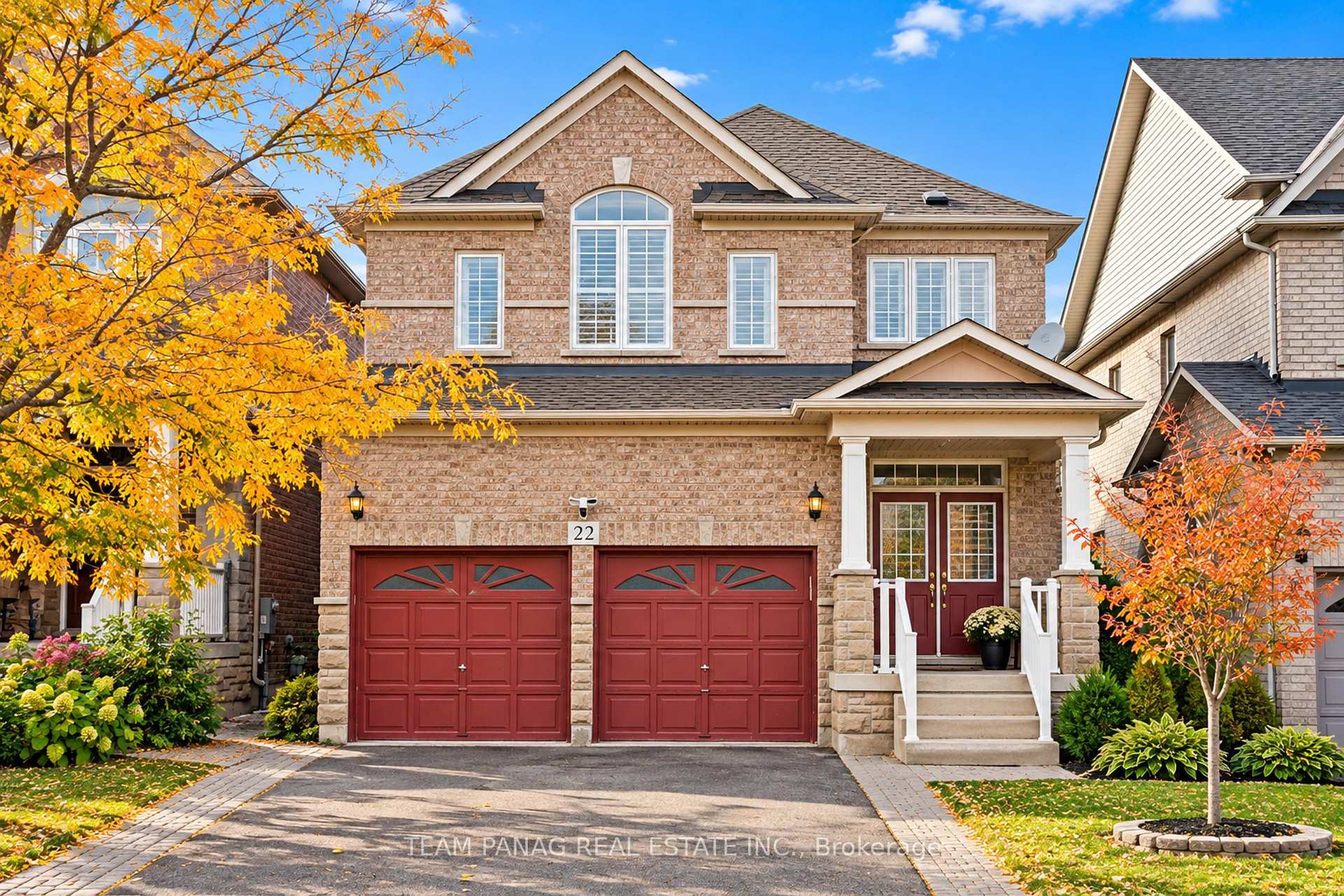 22 Bellflower Lane Brampton Ontario Canada Sale residential Sundeep Babbar Royal Lepage Certified Realty, Brokerage*