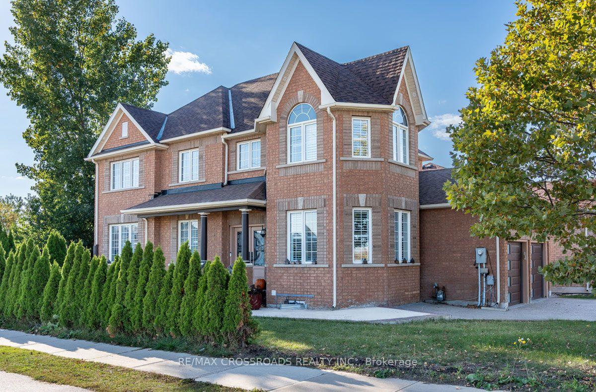 1090 Trudeau Drive Milton Ontario Canada Sale residential   RE/MAX CROSSROADS REALTY INC. Brokerage
