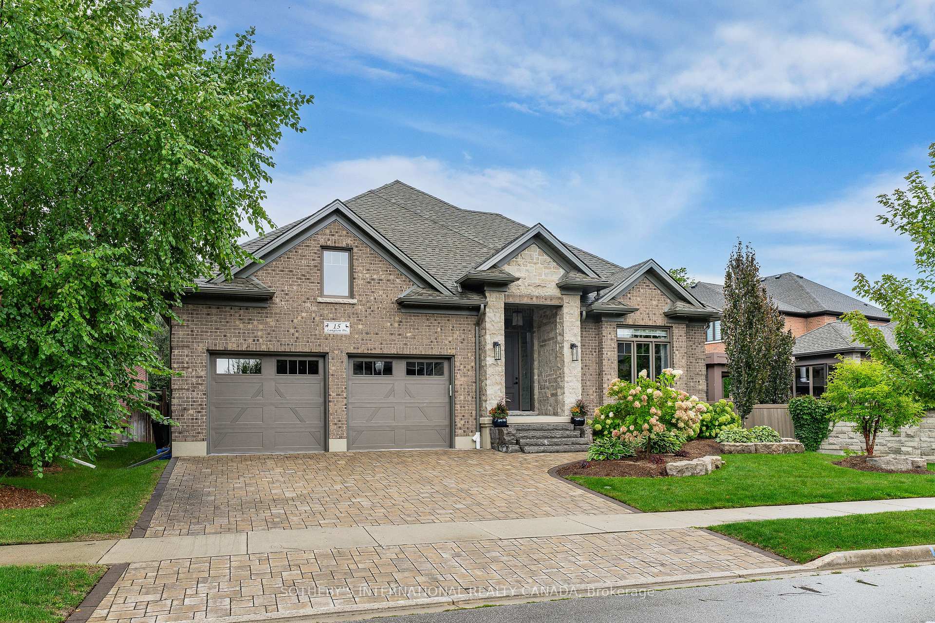 15 Langton Drive Kitchener Ontario Canada Sale residential Renee Blair Sotheby's International Realty Canada