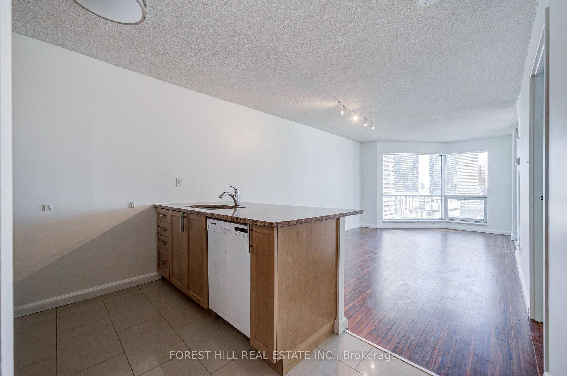 1810 - 10 Yonge Street Toronto Ontario Canada Rent residential Larry Purchase Forest Hill Real Estate Inc. Brokerage*