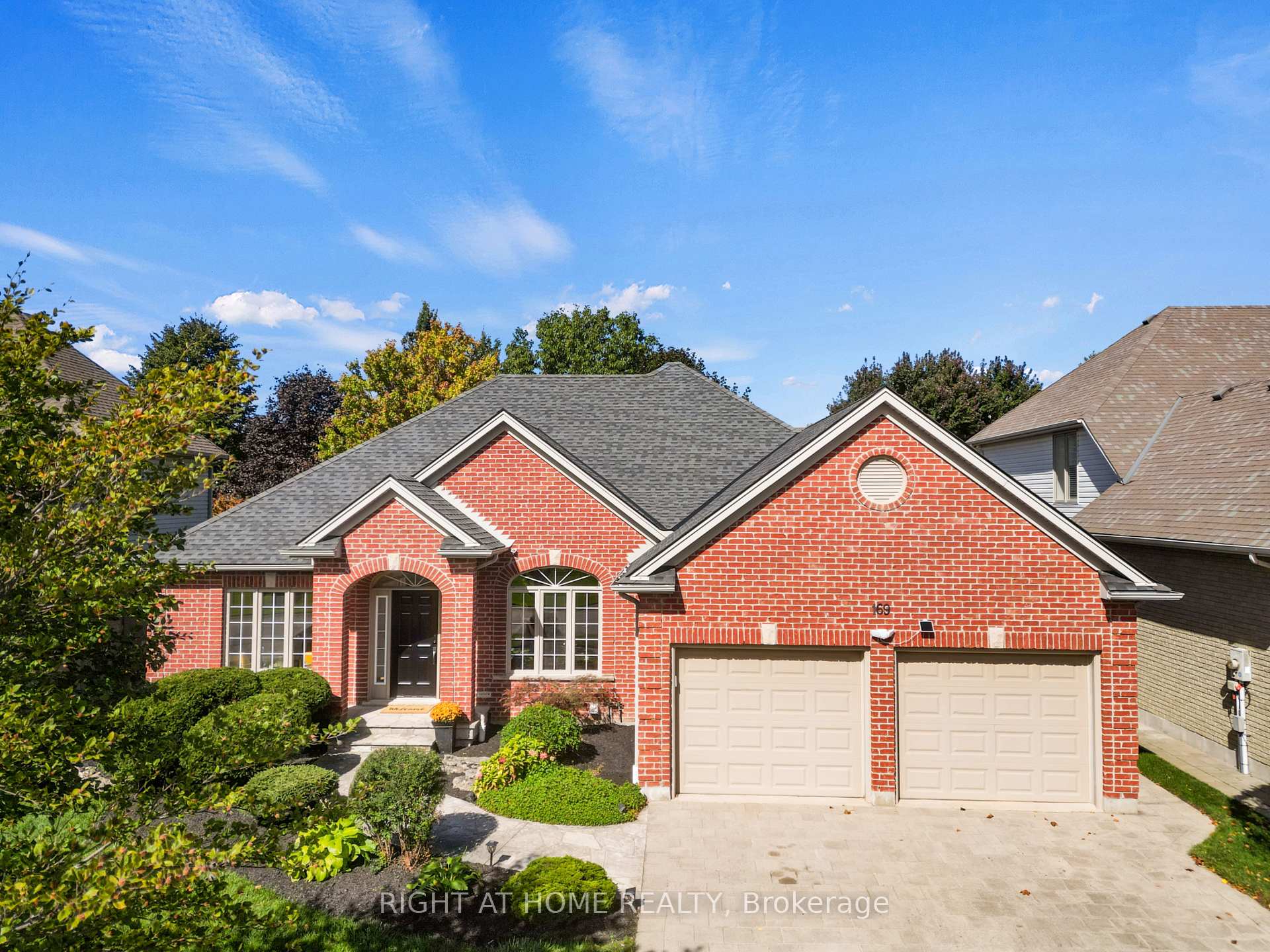 169 West Rivertrace Walk London North Ontario Canada Sale residential Frank Pontes RIGHT AT HOME REALTY