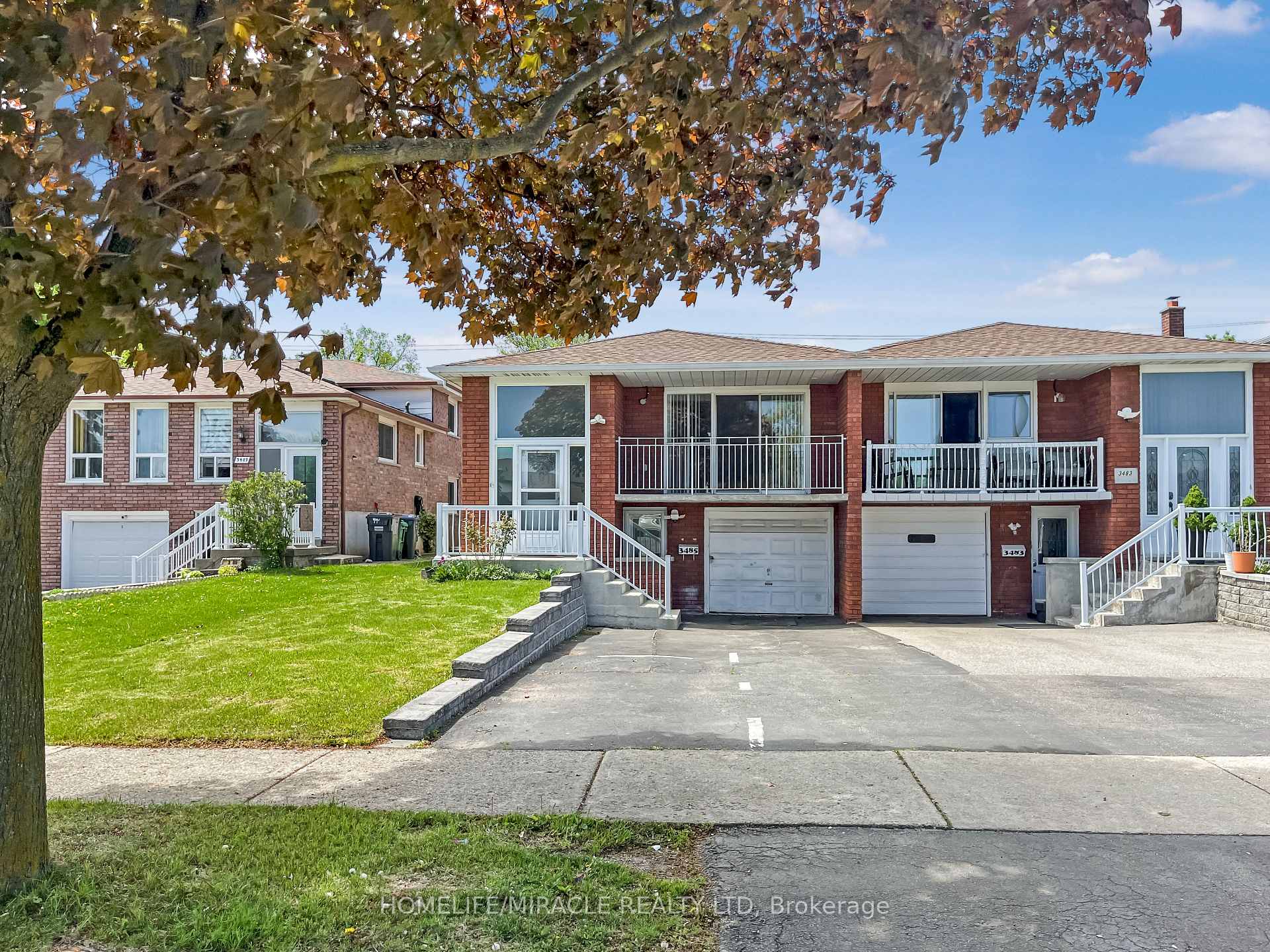 3485 Oakglade Crescent Mississauga Ontario Canada Sale residential Sophie & Shannon Lee HomeLife/Miracle Realty Ltd., Brokerage *