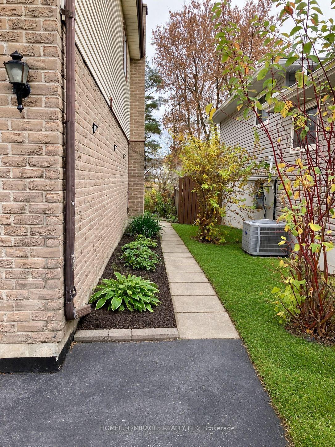 91 Limerick Street Oshawa Ontario Canada Rent residential Sophie & Shannon Lee HomeLife/Miracle Realty Ltd., Brokerage *