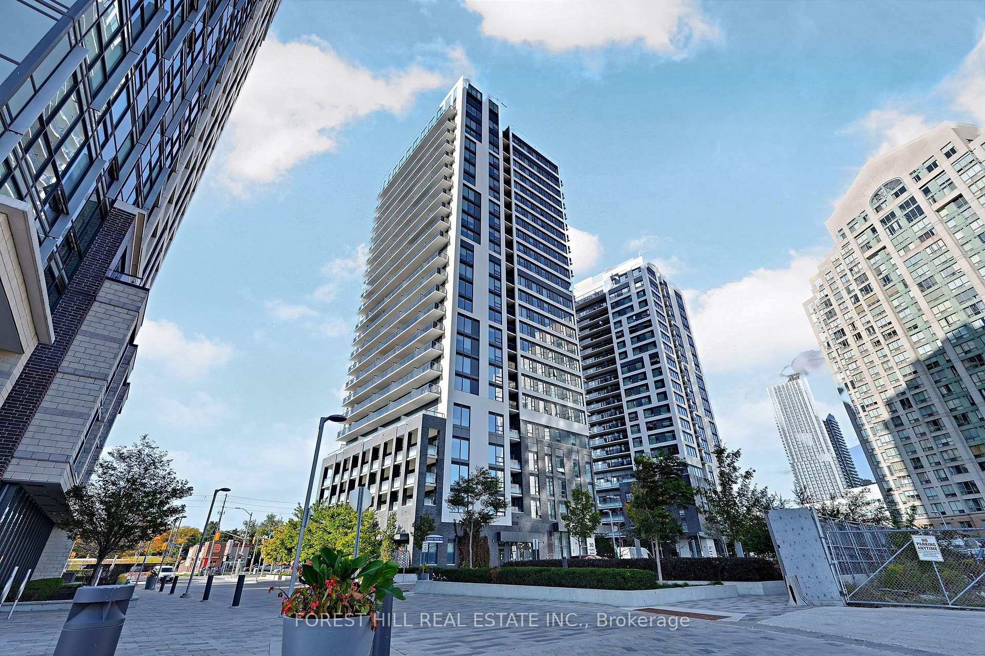 1708 - 30 Samuel Wood Way Toronto Ontario Canada Sale residential Stephanie Lerner Forest Hill Real Estate Inc., Brokerage*