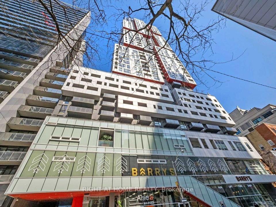 404 - 318 Richmond Street W Toronto Ontario Canada Rent residential Paul Song, Residential and Commercial Right at Home Realty, Brokerage*