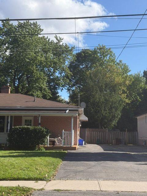 252 Taylor Mills Drive S Richmond Hill Ontario Canada Rent residential AMIT TALREJA RE/MAX All-Stars Realty Inc., Brokerage *