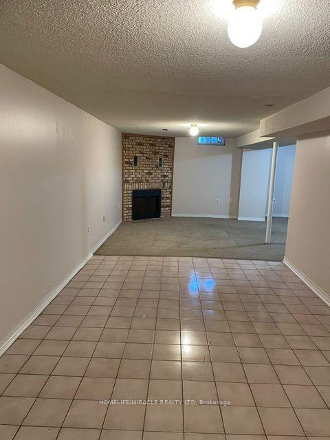 5547 River Grove Avenue Mississauga Ontario Canada Rent residential Sophie & Shannon Lee HomeLife/Miracle Realty Ltd., Brokerage *