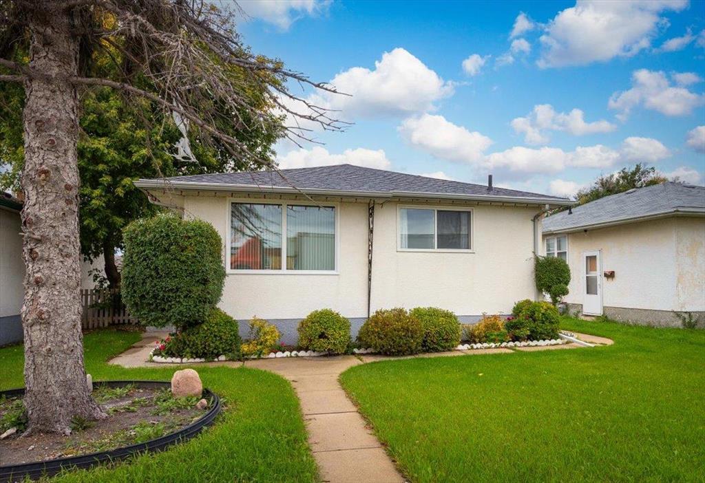 911 Nairn Avenue Winnipeg Manitoba Canada Sale residential Mira Marion RE/MAX Performance Realty
