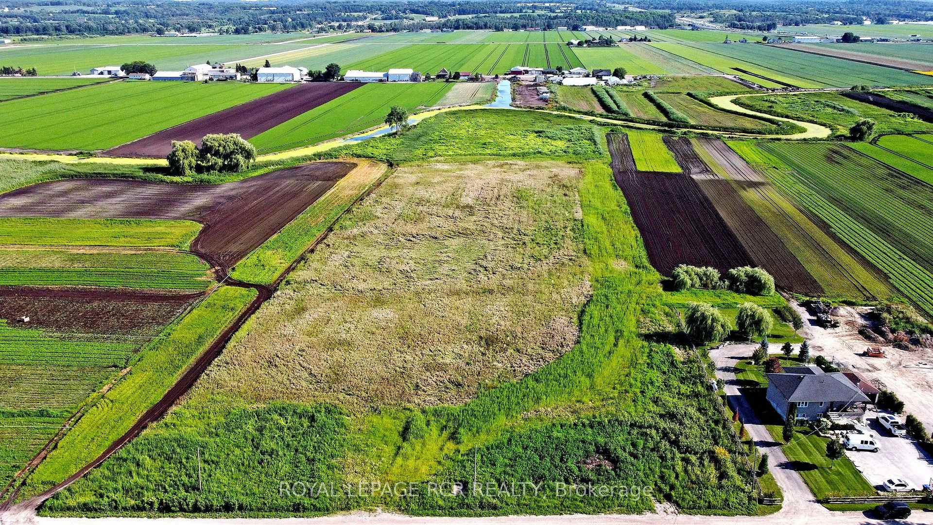 241 Devald Road Bradford West Gwillimbury Ontario Canada Sale residential Debbie Martin Royal LePage RCR Realty, Brokerage *