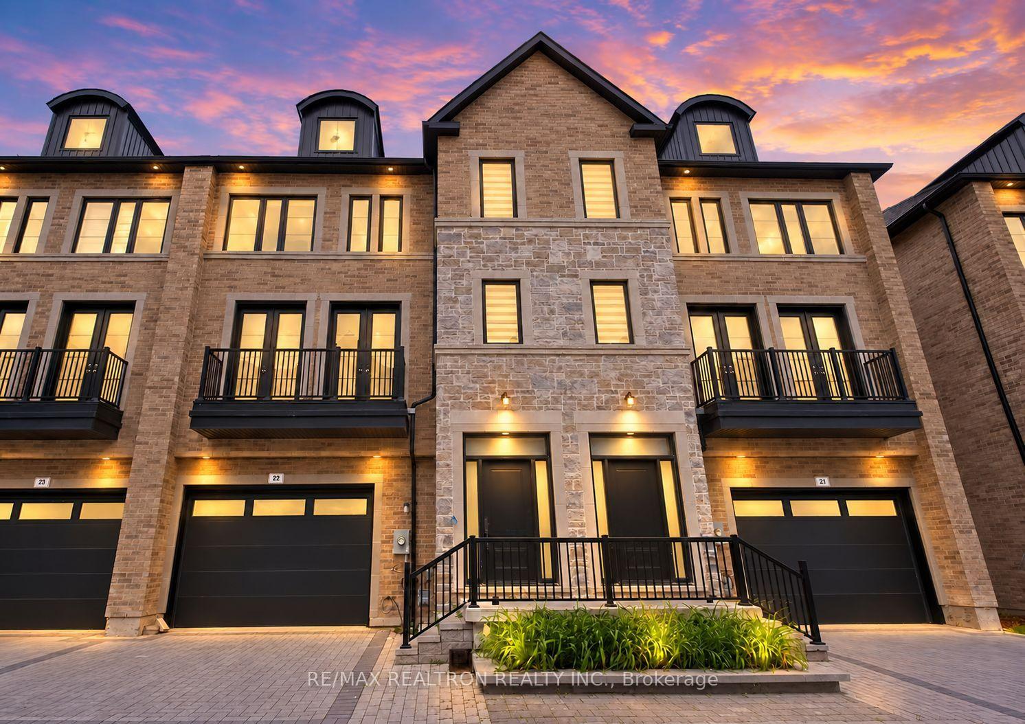 22 - 260 Eagle Street Newmarket Ontario Canada Sale residential Betty Peng Better Practice Realty Inc., Brokerage