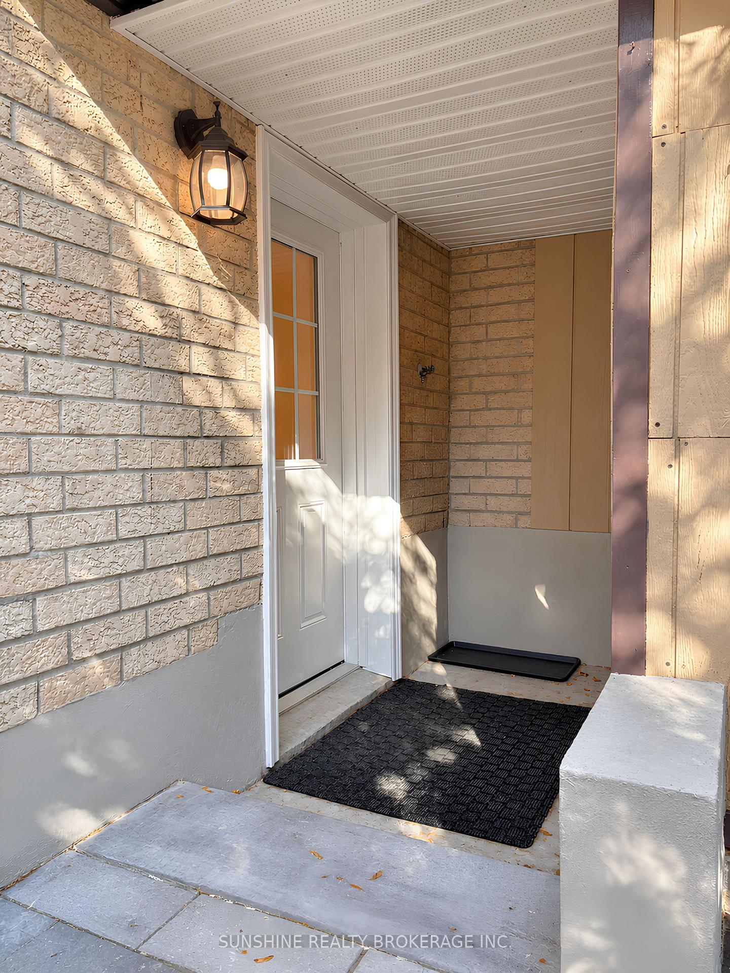 Walk-Out Baseme - 37 Bowhill Drive Richmond Hill Ontario Canada Rent residential   Sunshine Realty Brokerage Inc.