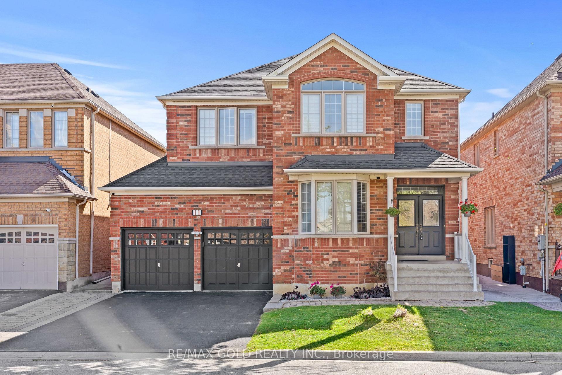 11 Maple Valley Street Brampton Ontario Canada Sale residential Ray Datta RE/MAX Gold Realty Inc., Brokerage