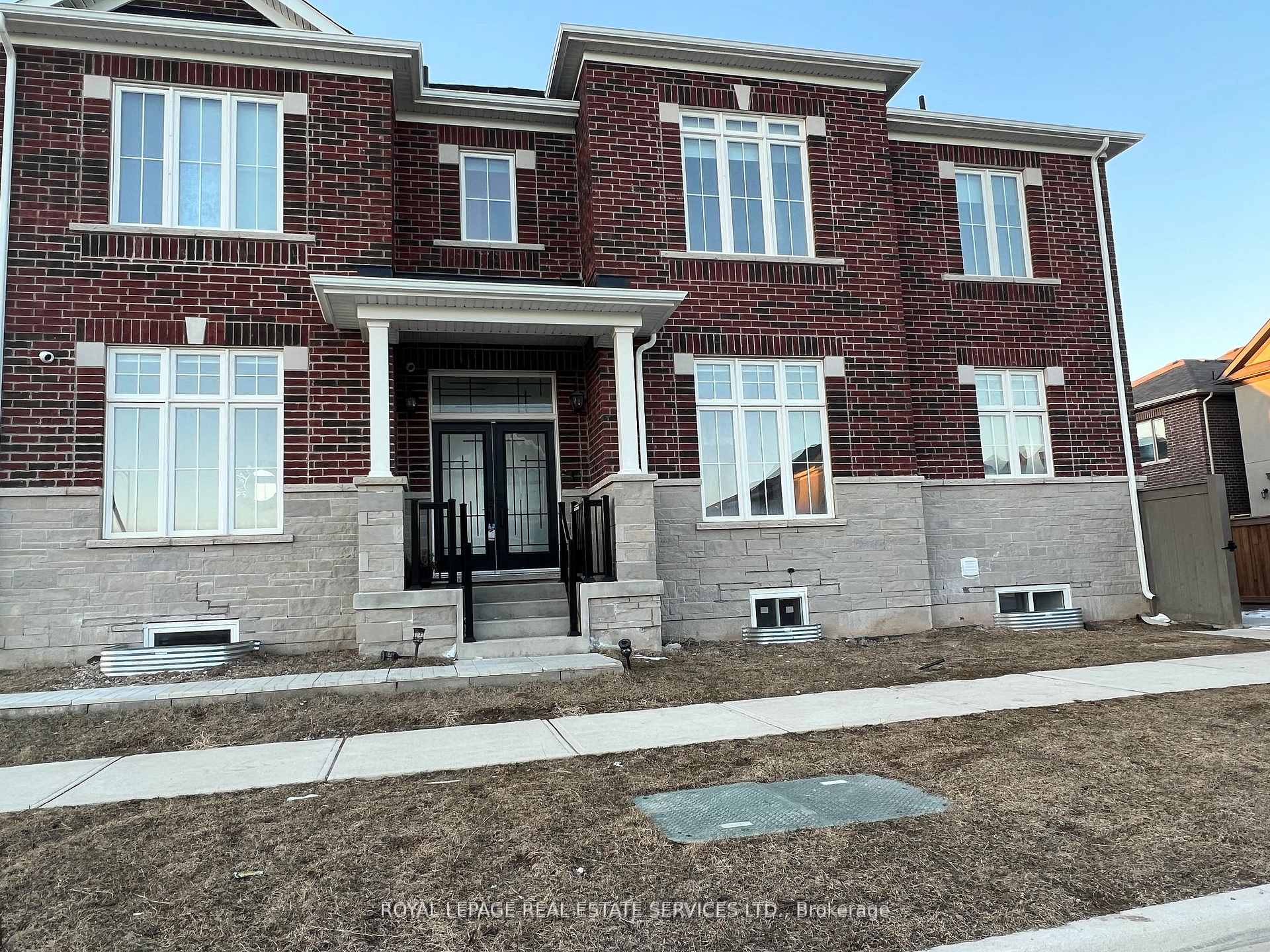 506 Kennedy Circle W Milton Ontario Canada Rent residential Anthony Turco Royal LePage Real Estate Services Ltd., Brokerage