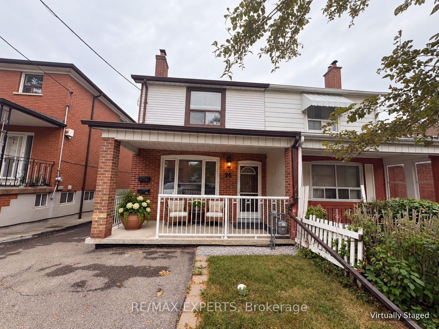 26 Grandville Avenue Toronto Ontario Canada Sale residential ALINA SPEKTOR Re/Max Experts, Brokerage*