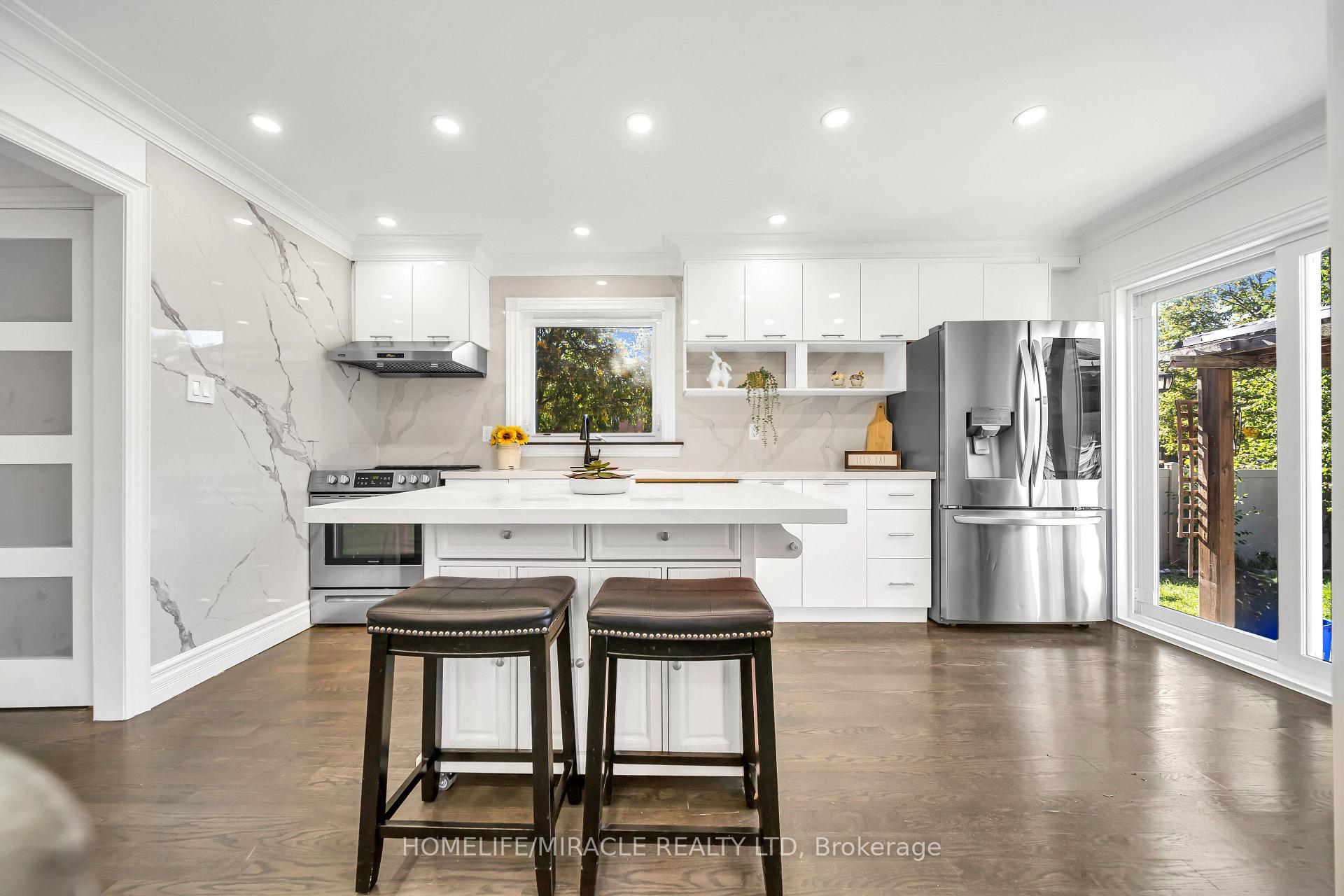 469 Fothergill Boulevard Burlington Ontario Canada Sale residential   AKARAT Group Inc.