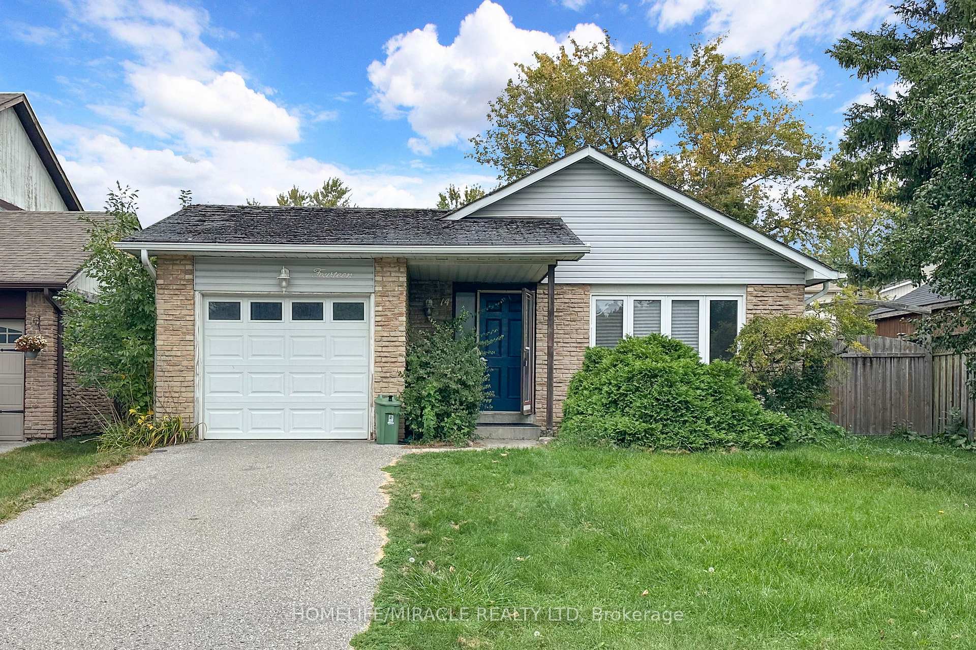 14 Pilkington Crescent Whitby Ontario Canada Sale residential   HomeLife/Miracle Realty Ltd., Brokerage*
