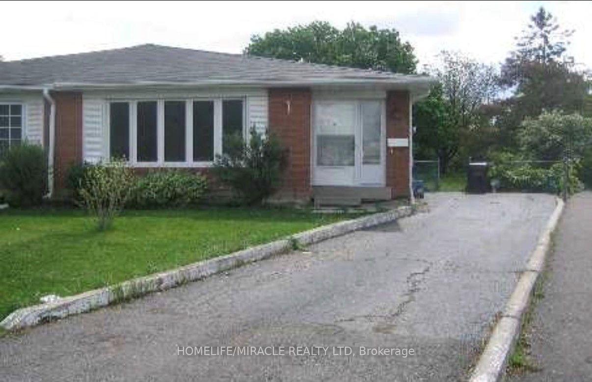 25 Four Leaf Drive Toronto Ontario Canada Rent residential Huma Mohammadi Right at Home Realty, Brokerage*
