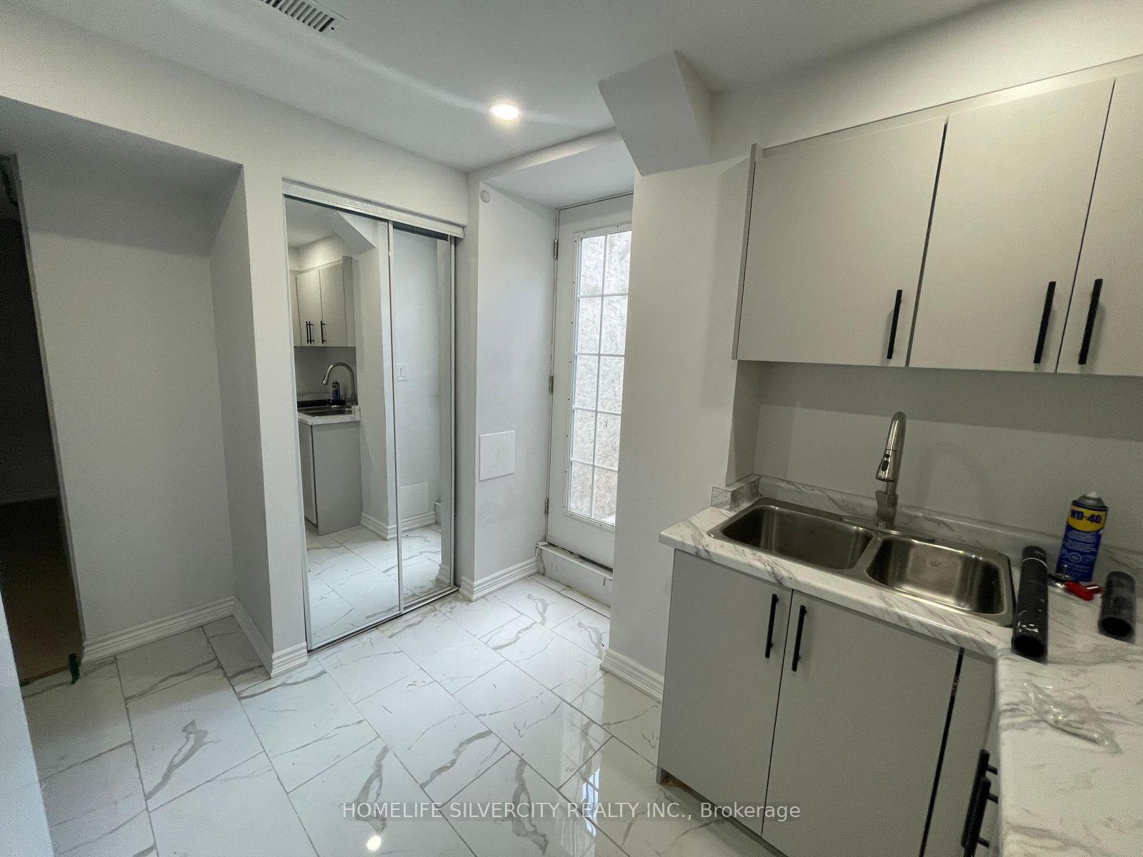 2 - 29 Dunstable Drive Whitby Ontario Canada Rent residential Baljinder Sara HomeLife Silvercity Realty Inc., Brokerage *