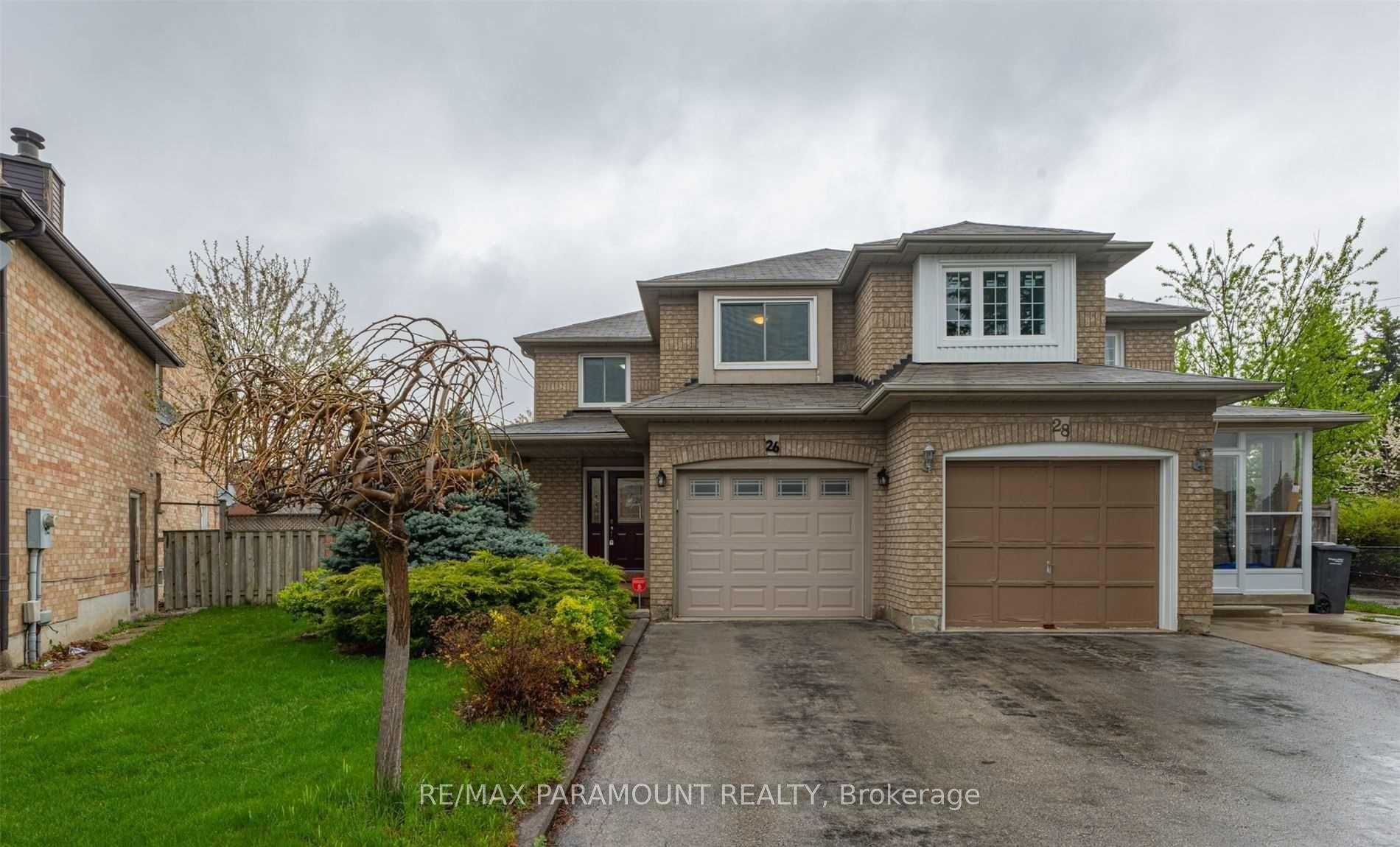 26 Ural Circle Brampton Ontario Canada Rent residential Deep Kumar RE/MAX Paramount Realty, Brokerage*