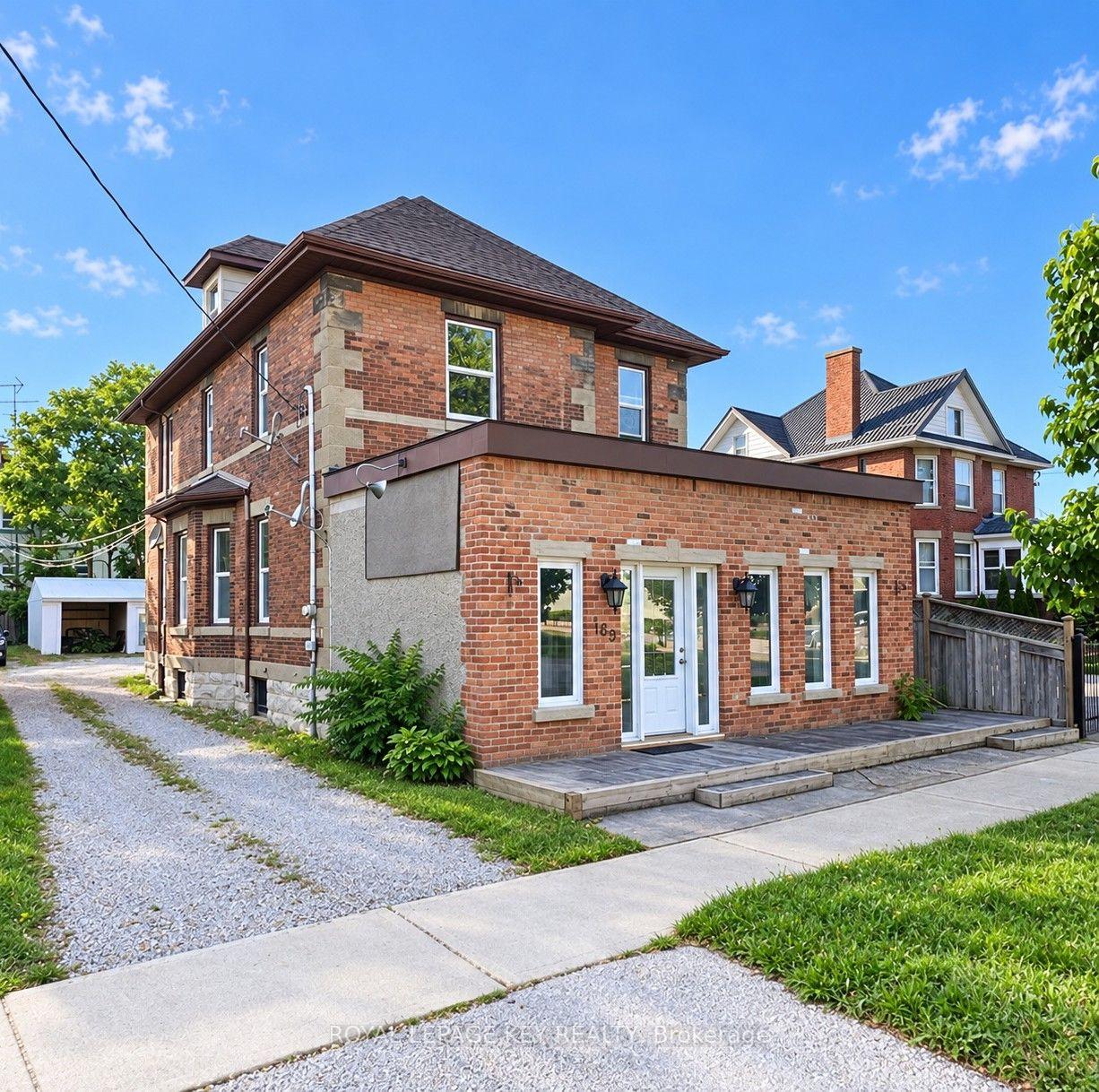 169 Christina Street S Sarnia Ontario Canada Sale residential Kevin Thompson RE/MAX PRIME PROPERTIES UNIQUE GROUP, BROKERAGE
