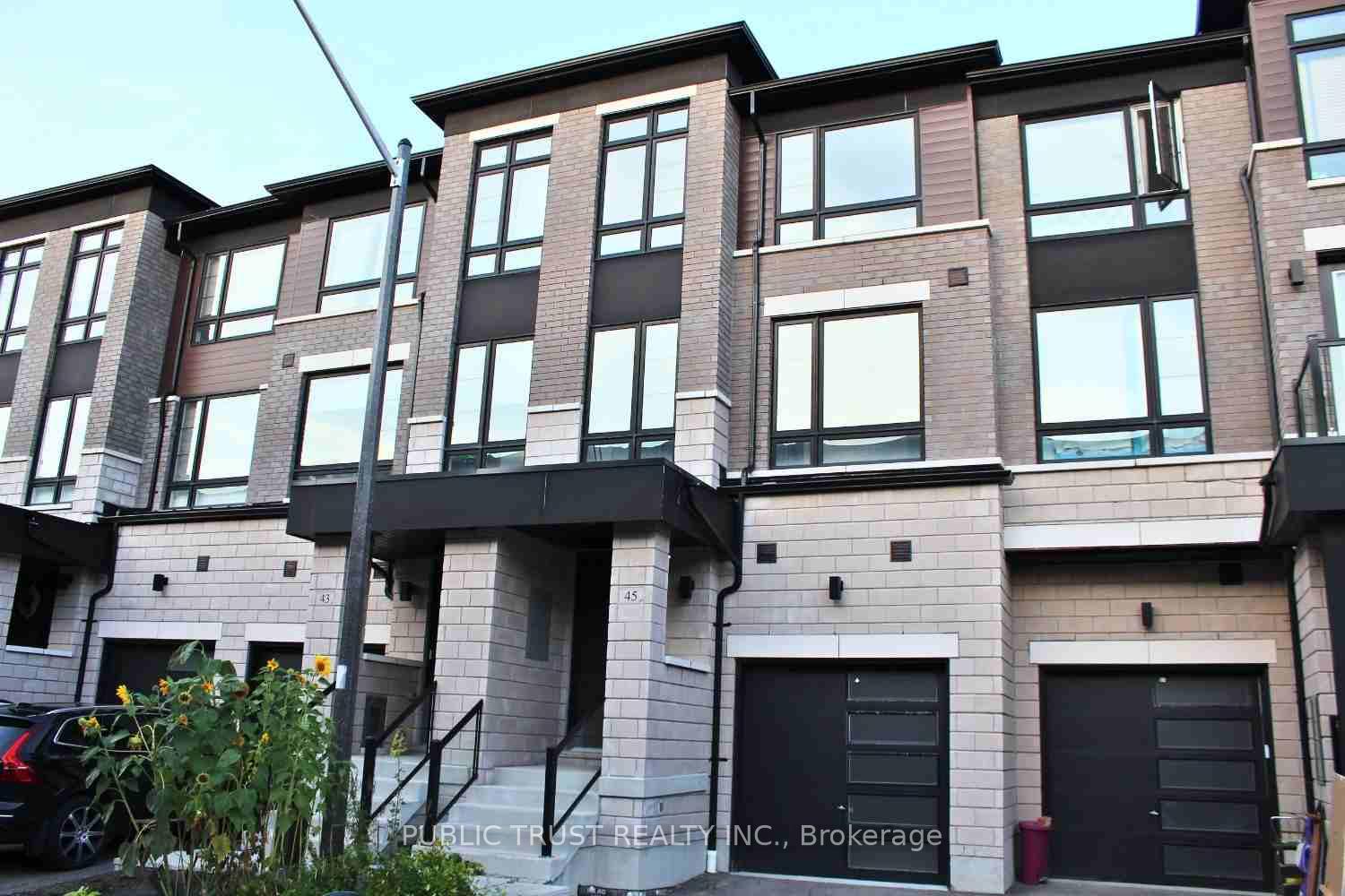 45 Lake Trail Way Whitby Ontario Canada Sale residential Brian Matthews RE/MAX Realtron Realty Inc., Brokerage *