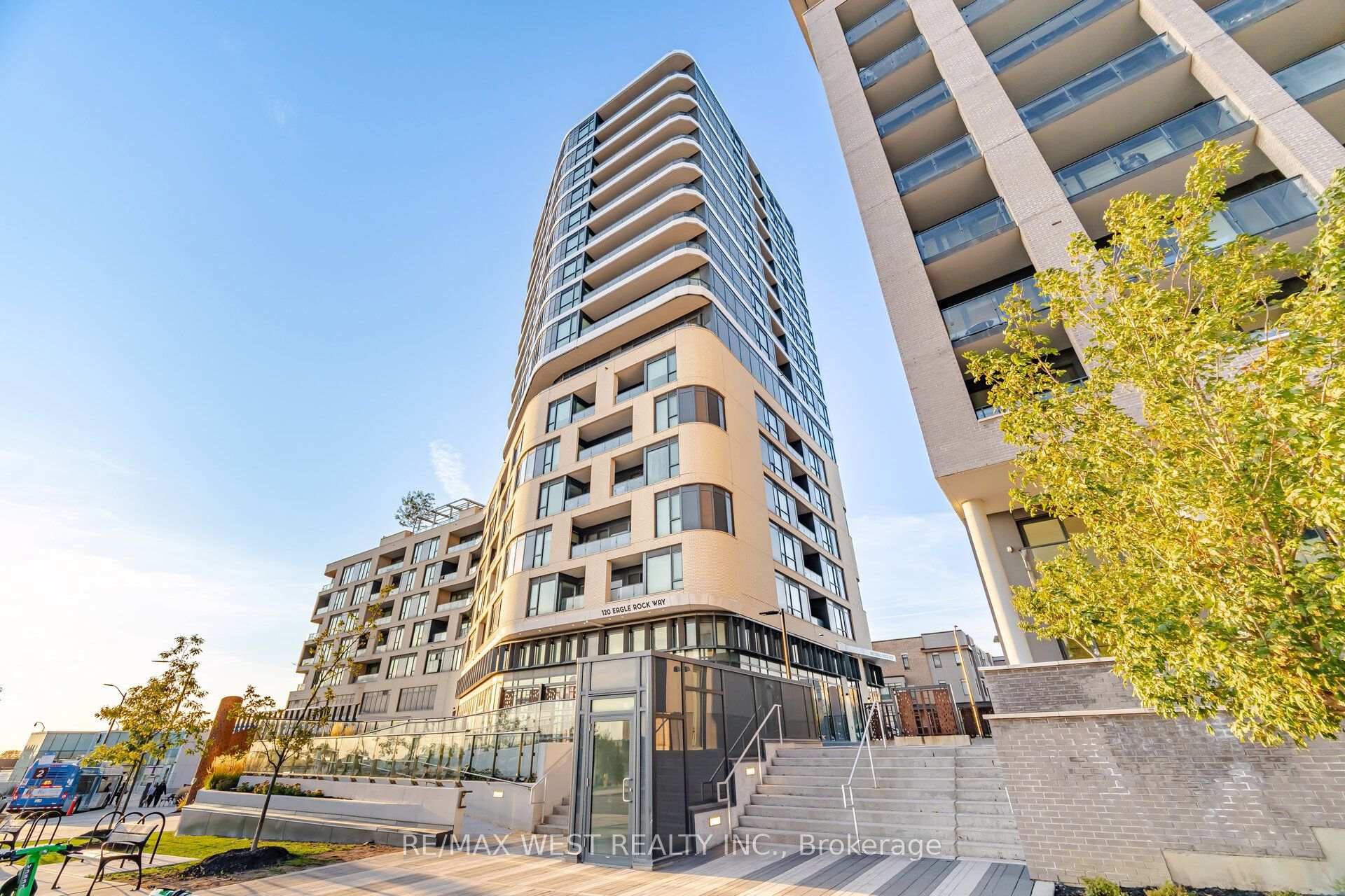 312 - 120 Eagle Rock Way Vaughan Ontario Canada Sale residential Andrew Conti RE/MAX West Realty Inc., Brokerage *