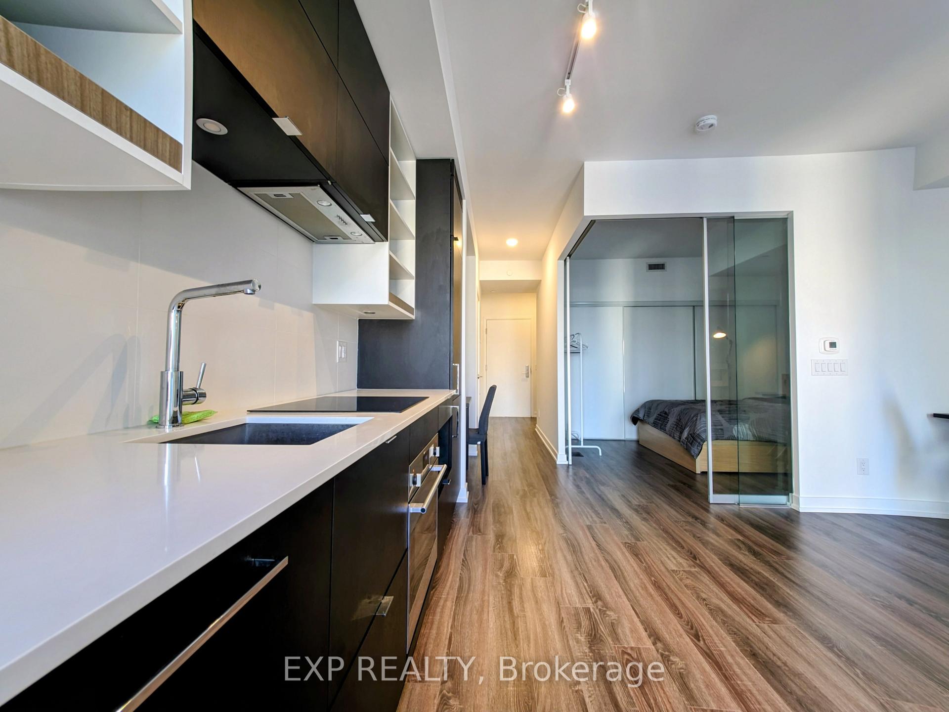 1821 - 20 Edward Street Toronto Ontario Canada Rent residential The Condo Experts RE/MAX Millennium Real Estate, Brokerage*