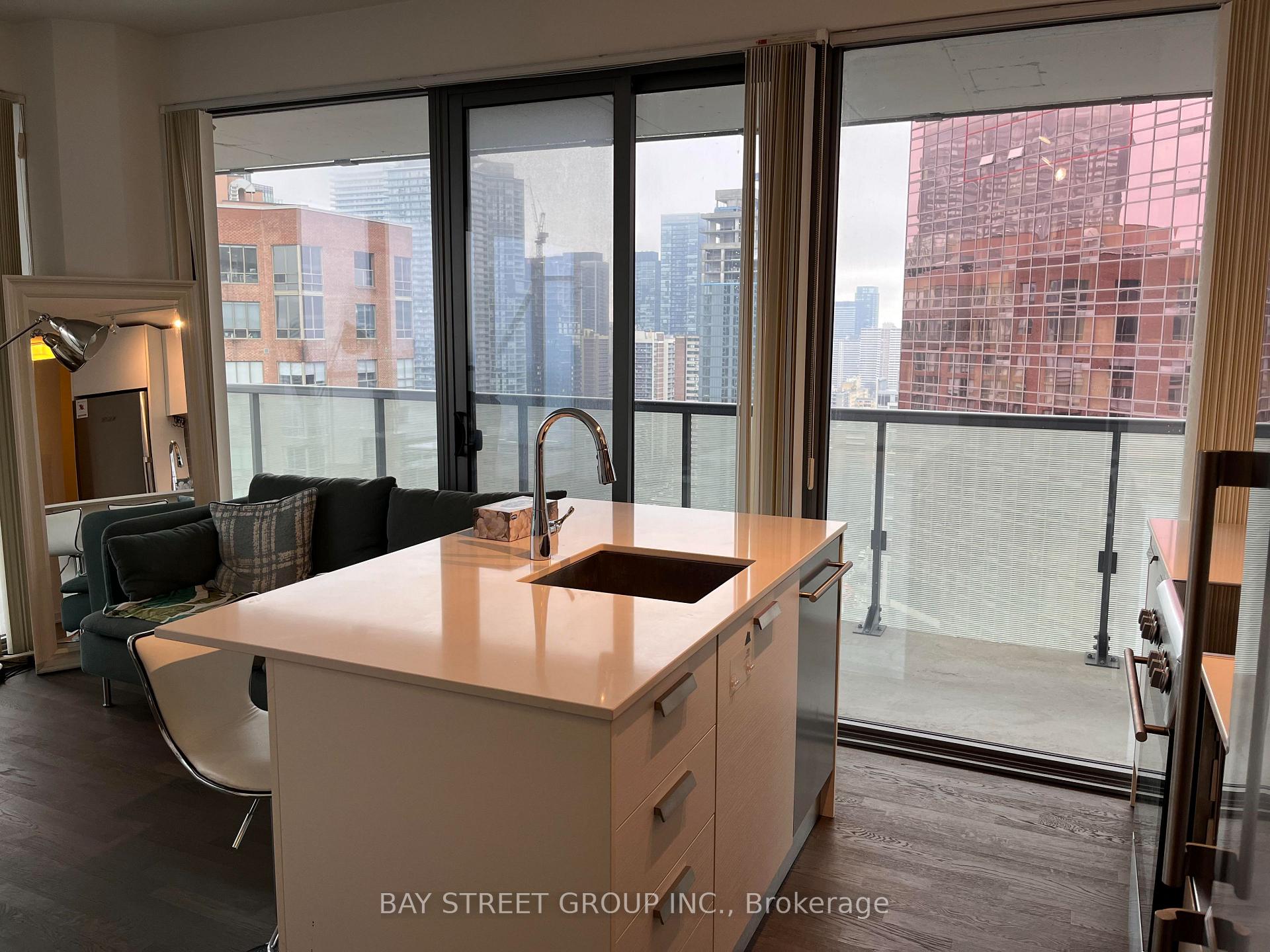 2510 - 57 St. Joseph Street Toronto Ontario Canada Rent residential The Condo Experts RE/MAX Millennium Real Estate, Brokerage*