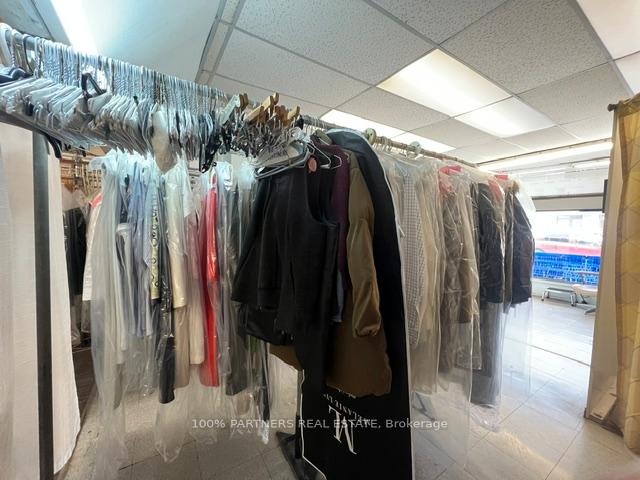 526 Eglinton Avenue W Toronto Ontario Canada Sale commercial Cyrus Lin HomeLife New World Realty Inc., Brokerage*