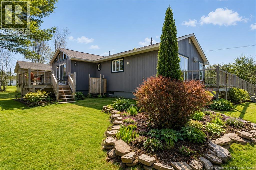 19 des Lauriers Road Grand-Barachois New Brunswick Canada Sale residential Jocelyne LeBlanc RE/MAX AVANTE