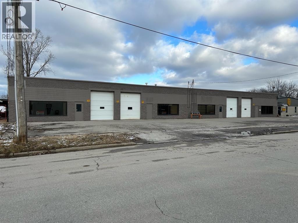 264 TECUMSEH STREET Sarnia Ontario Canada Lease commercial Kevin Thompson RE/MAX PRIME PROPERTIES UNIQUE GROUP, BROKERAGE